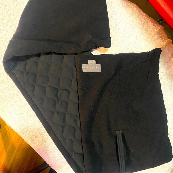 Van Heusen Other - Van Heusen scarf pleated , very wide, black